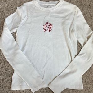 BRANDY MELVILLE DEVIL SHIRT